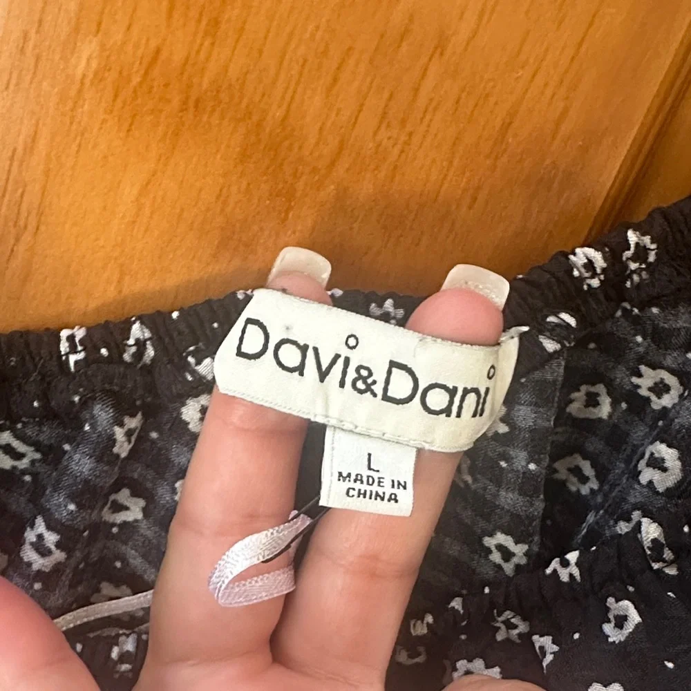 DAVI & DANI Black and White Floral Kids Dress - Picture 3 of 6